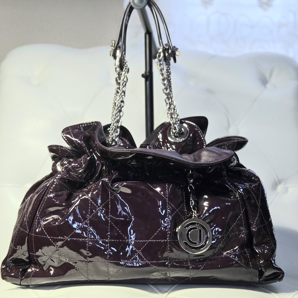 Christian Dior Le Trente patent Cannage leather shoulder bag in purple. 